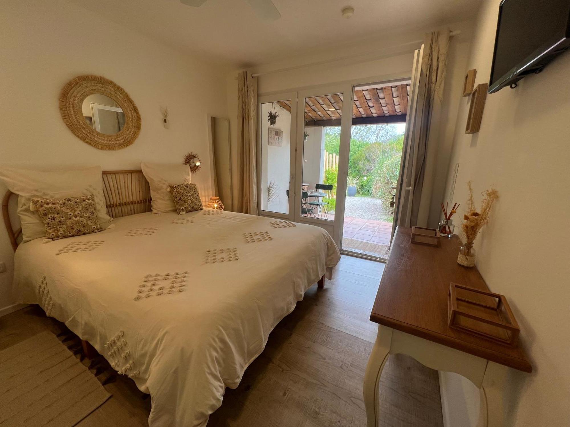 La Belle Riviere Hotel Салерн Екстериор снимка